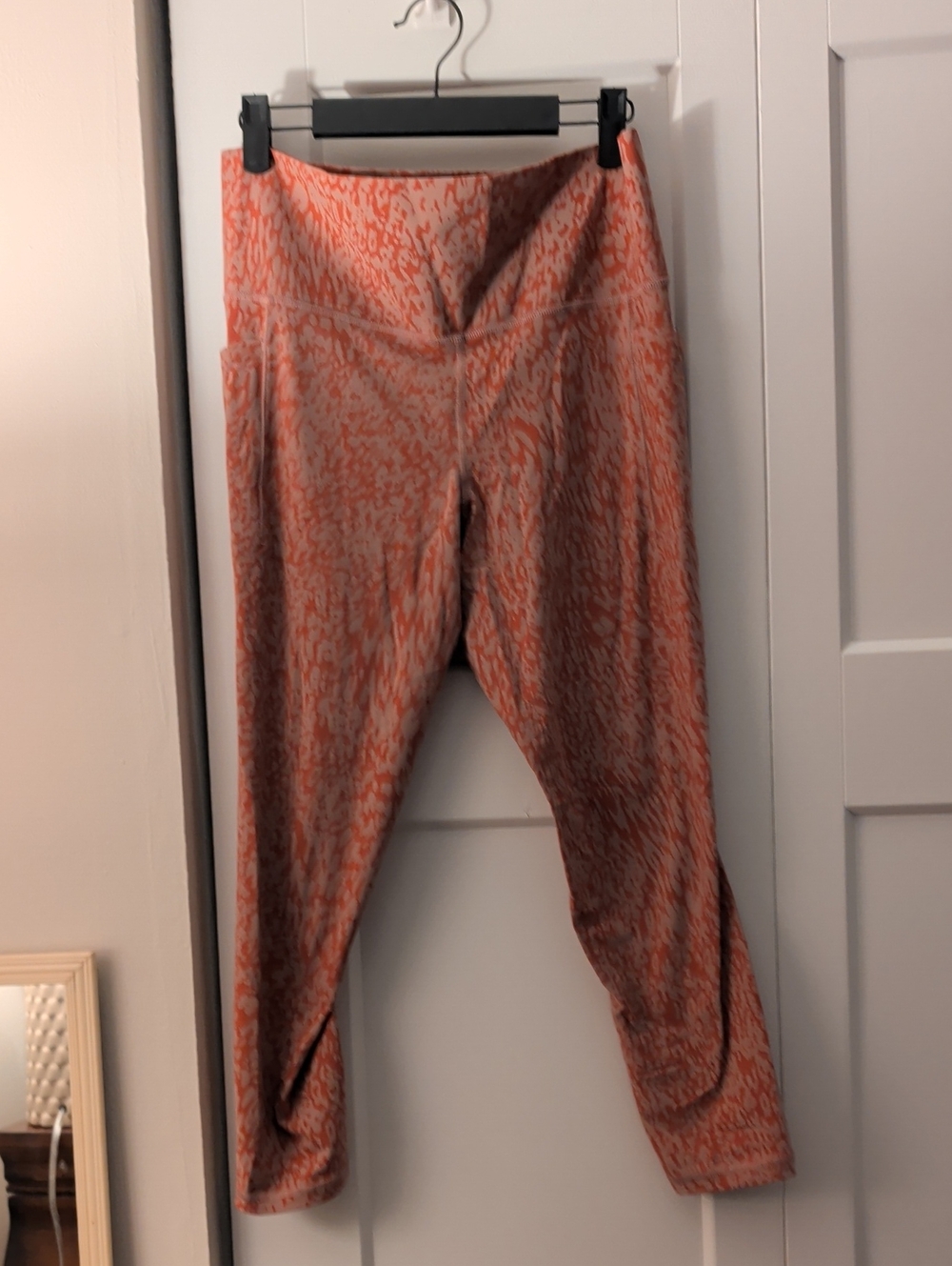 Athleta Coral and Light Gray Printed Leggings- Ankle Length